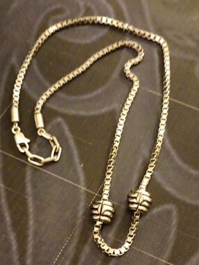 Chunky Silver-Tone Box Chain Necklace with Decorative Stopper Beads